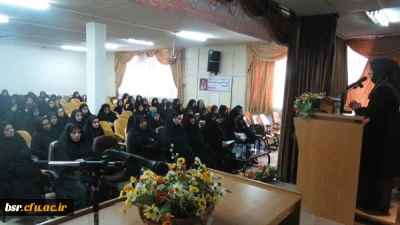 برگزاری کارگاه های علمی در گروه های مختلف آموزشی به مناسبت  هفته پژوهش