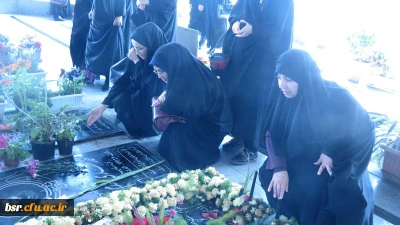 زیارت مزار شهدای شهر رشت  و دیدار با خانواده شهید فالیزکار یکی از شهدای  تربیت معلم استان گیلان توسط کارکنان اساتید ودانشجویان پردیس شهید بنت الهدی صدر