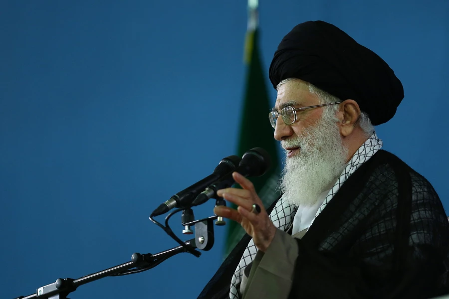 بیانات در دیدار معلمان و فرهنگیان سراسر کشور