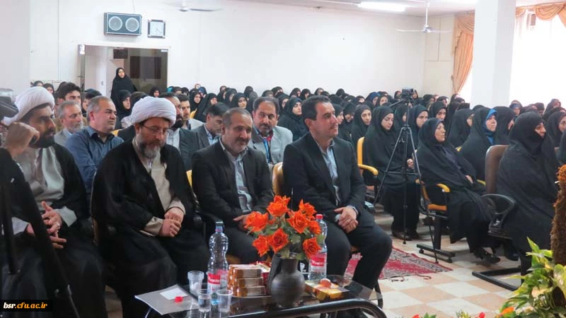 برگزاری همایش علمی اخلاق در سیره ی ععملی ونظری امام خمینی ( ر ه) در پردیس شهید بنت الهدی صدر گیلان