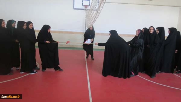 برگزاری مسابقه طناب کشی  پردیس شهید بنت الهدی صدر گیلان به مناسبت هفته خوابگاه های دانشجویی