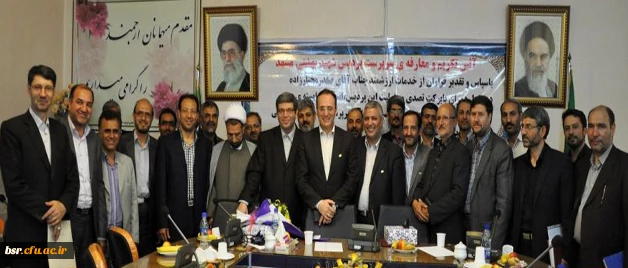 دکتر مهر محمدی در آیین معارفه ی سرپرست پردیس شهید بهشتی مشهد:

ایجاد فرصت های آزاد اندیشی دانشجو معلمان، از مطالبات جدی دانشگاه فرهنگیان است
 3