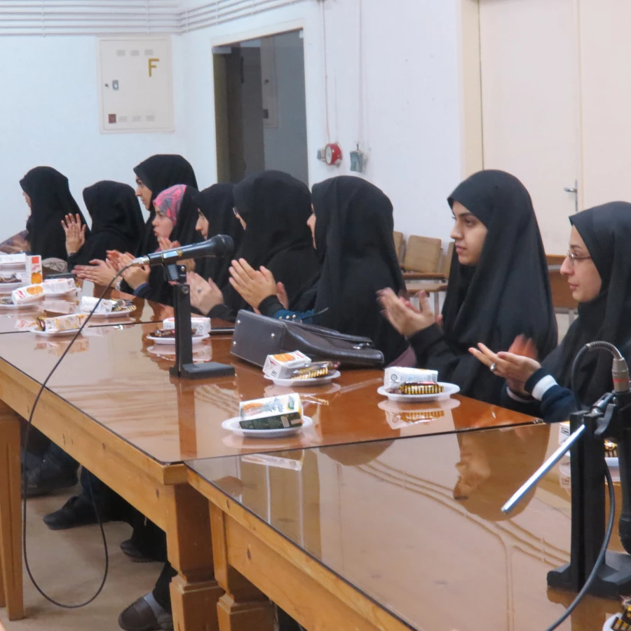 جلسه تحلیل و بررسی طرح ضیافت اندیشه 1393