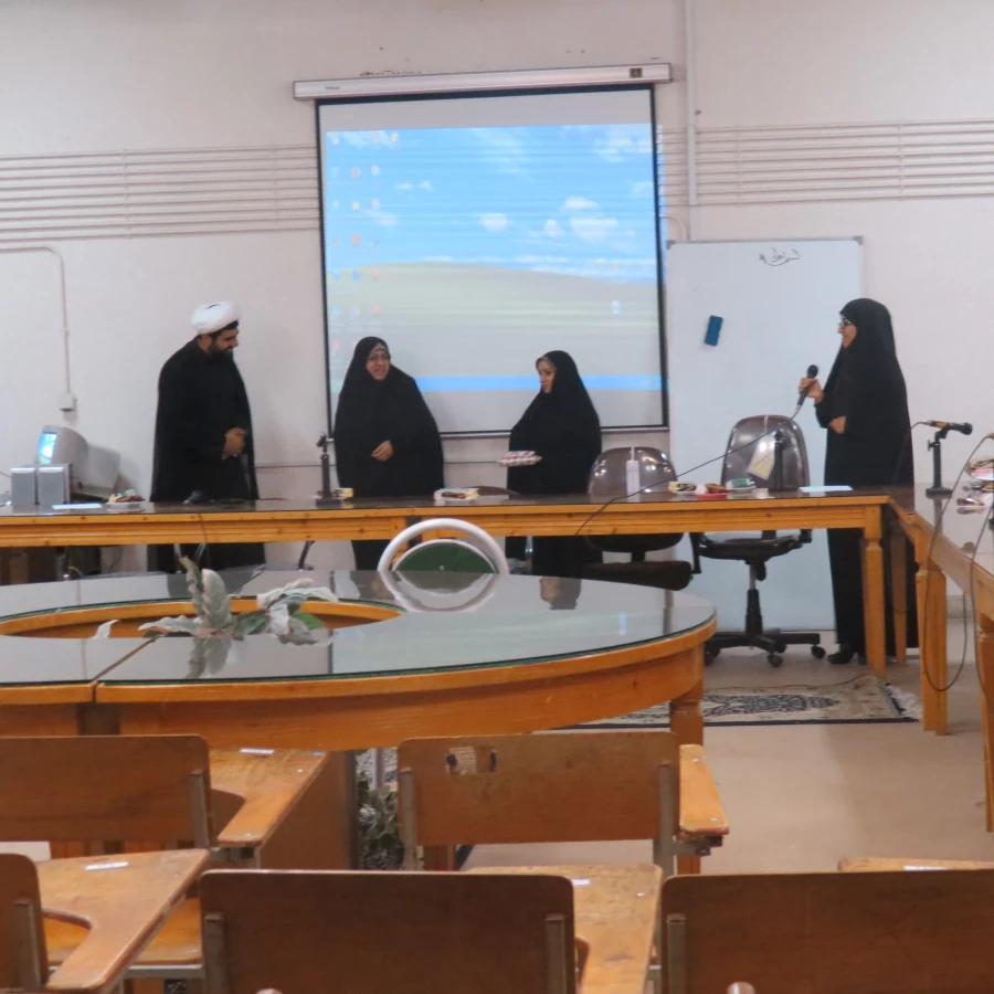 جلسه تحلیل و بررسی طرح ضیافت اندیشه 1393