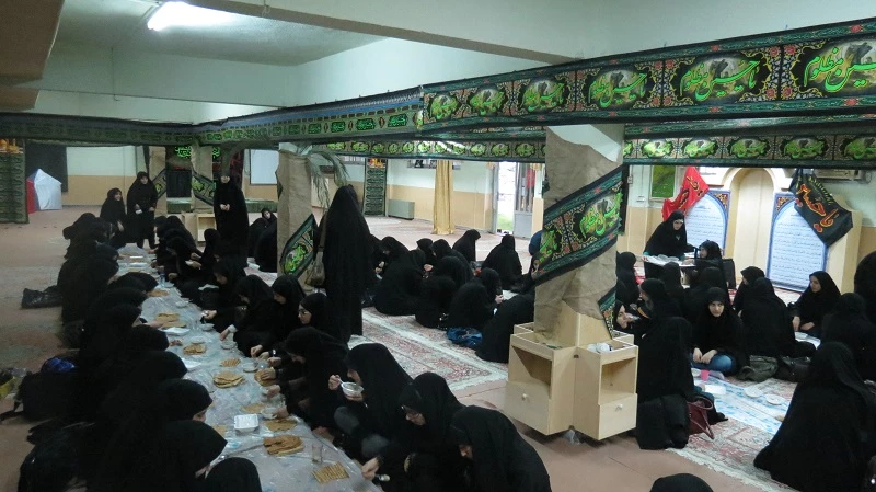 برگزاری مراسم زیارت عاشورا  در پردیس شهید بنت الهدی صدر گیلان  4