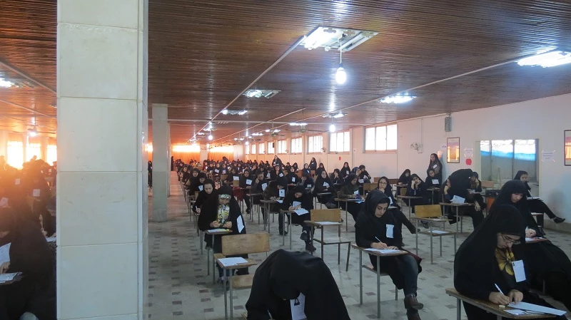 برگزاری آزمون استخدامی فرهنگیان در پردیس شهید بنت الهدی صدر گیلان 4