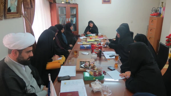 تشکیل شورای فرهنگی پردیس بنت الهدی صدر با حضور کلیه اعضای شورا 2