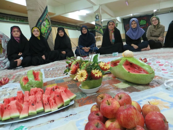 نشست صمیمی دکتر گلین مقدم سرپرست پردیس بنت الهدی صدر گیلان با دانشجو معلمان در شب یلد 3