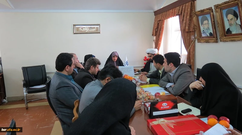 برگزاری جلسه شورای صنفی با مسئولین انجمن های دانشجویی وهیات فاطمالزهرا (س) پردیس شهید بنت الهدی صدر گیلان 2