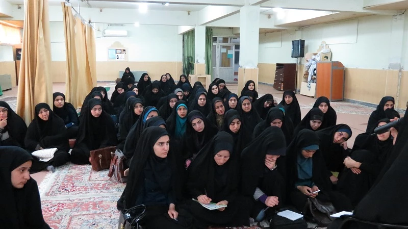 برگزاری کارگاه نشاط وپویایی در اسلام در پردیس شهید بنت الهدی صدر گیلان  2