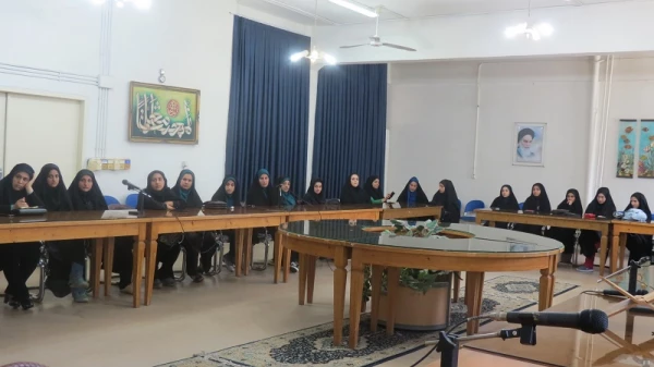 مراسم بدرقه دانشجو معلمان پردیس شهید بنت الهدی صدر 3