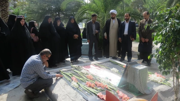 برگزاری مراسم گرامیداشت هفته دفاع مقدس در پردیس شهید بنت الهدی صدر گیلان  6