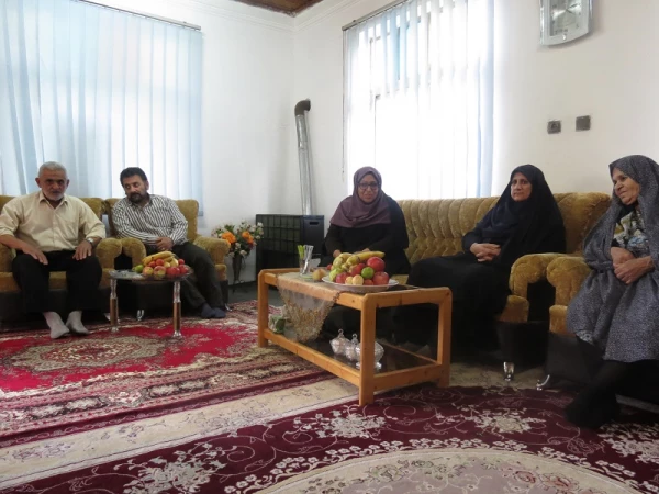 دیدار با خانواده شهید در هفته دفاع مقدس در پردیس شهید بنت الهدی صدر گیلان  3