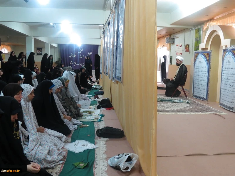 برگزاری مراسم گرامیداشت جانباختگان فاجعه ی منا در پردیس شهید بنت الهدی صدر گیلان 3