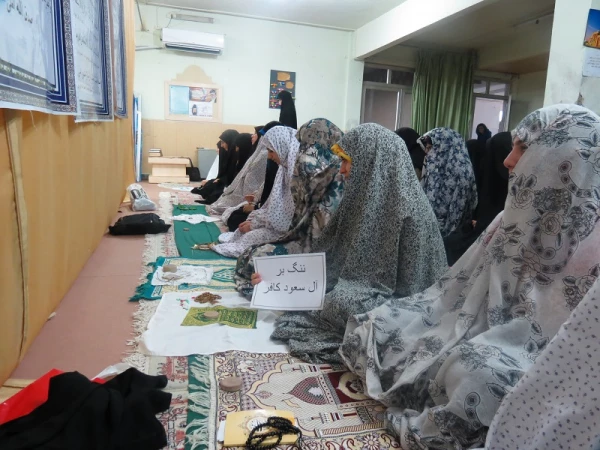 برگزاری مراسم گرامیداشت جانباختگان فاجعه ی منا در پردیس شهید بنت الهدی صدر گیلان 3