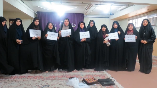 برگزاری مراسم گرامیداشت جانباختگان فاجعه ی منا در پردیس شهید بنت الهدی صدر گیلان 4