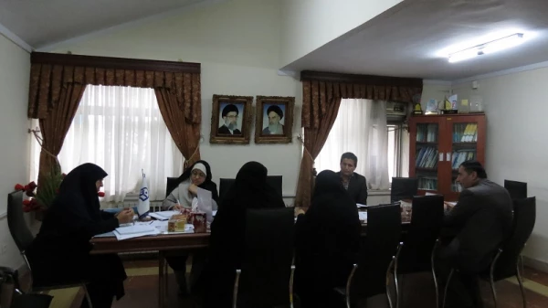 بازنگری برنامه درسی دوره ی  کارشناسی پیوسته آموزش جغرافیا  در پردیس شهید بنت الهدی صدر 2