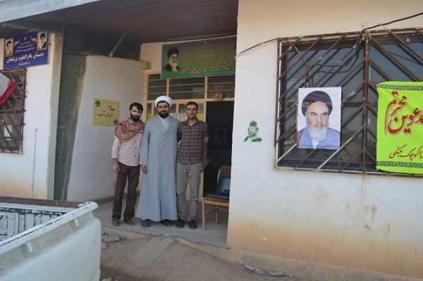 حضور مسئول نهاد رهبری در محل برگزاری اردوهای جهادی دانشجویان