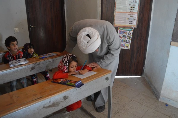 حضور مسئول نهاد رهبری در محل برگزاری اردوهای جهادی دانشجویان