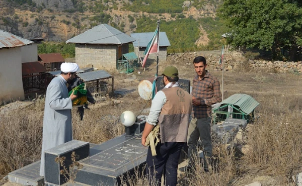 حضور مسئول نهاد رهبری در محل برگزاری اردوهای جهادی دانشجویان