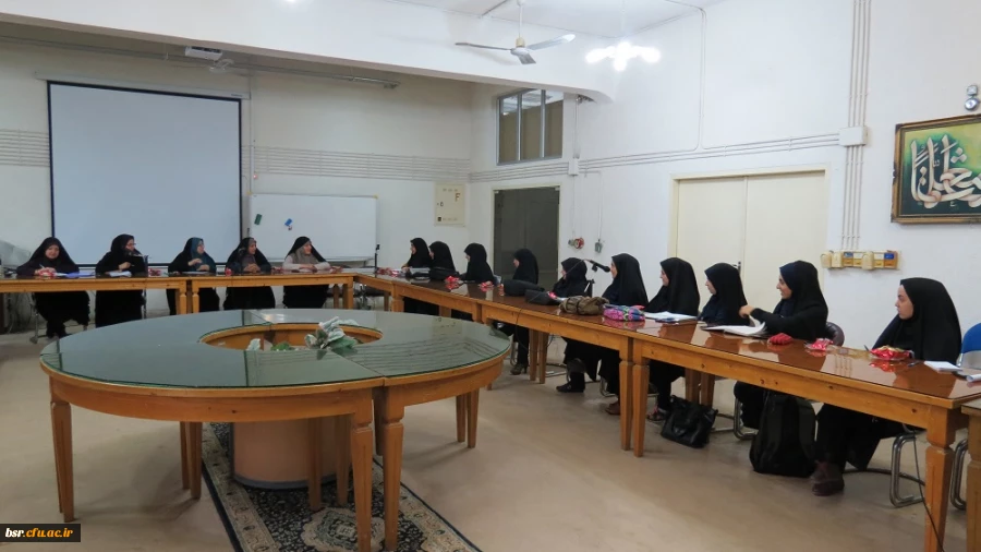 نشست صمیمی ریاست دانشگاه فرهنگیان گیلان با تشکل ها، انجمن ها و 
کانون های علمی شهید بنت الهدی صدر
 2