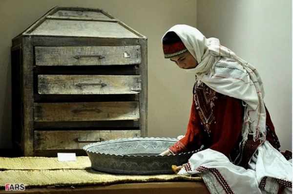 بازدید دانشجویان پردیس بنت الهدی صدر گیلان از موزه رشت: