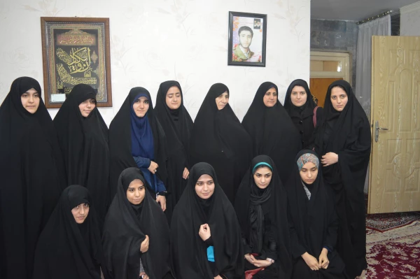 دیدار با خانواده ی شهید صنعتی به مناسبت هفته بسیج