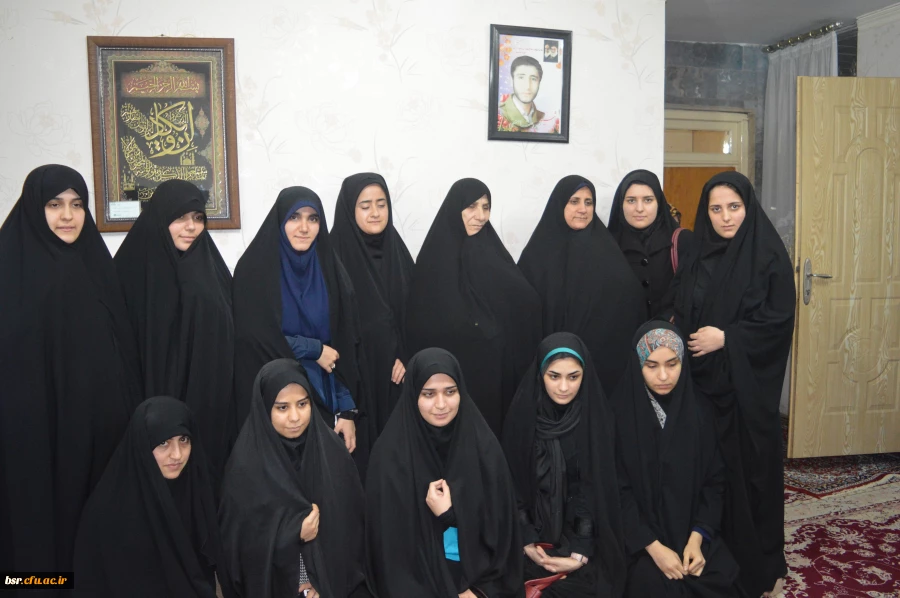 دیدار با خانواده ی شهید صنعتی به مناسبت هفته بسیج