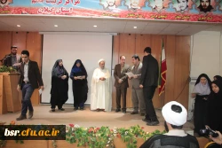 همایش  هفته پژوهش  با استقبال پرشور دانشجو معلمان برگزار شد