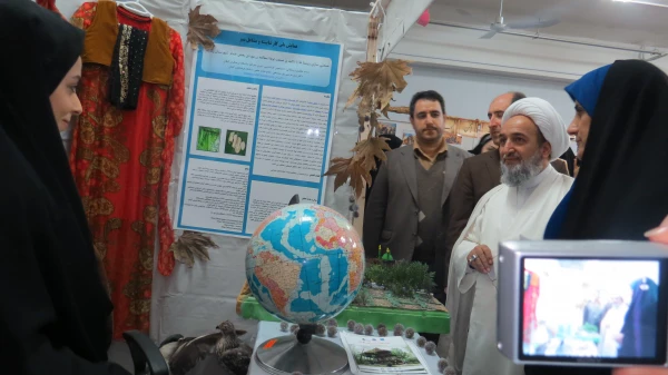 غرفه های  فعال در هفته پژوهش  در دانشگاه بنت الهدی صدر گیلان