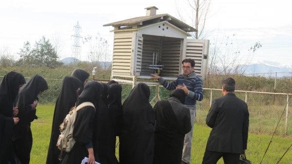 بازدید علمی گروه دبیری جغرافیای  دانشگاه فرهنگیان رشت (پردیس خواهران ) از اداره تحقیقات هواشناسی کشاورزی رشت