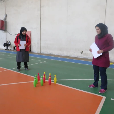 مسابقات ورزشی همگانی و بومی محلی