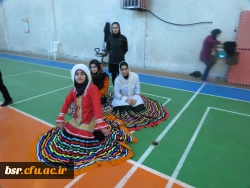 مسابقات ورزشی همگانی و بومی محلی