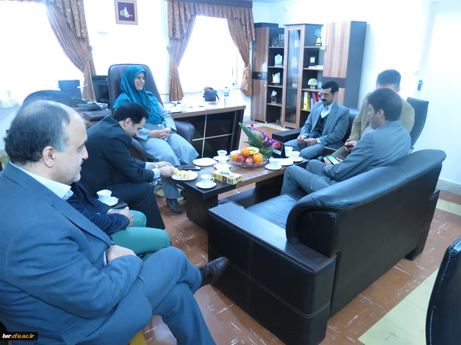 نشست صمیمانه ریاست دانشگاه فرهنگیان