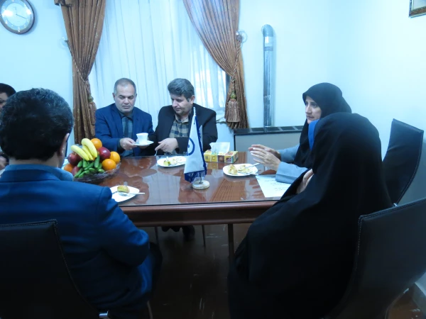 نشست صمیمانه ریاست دانشگاه فرهنگیان