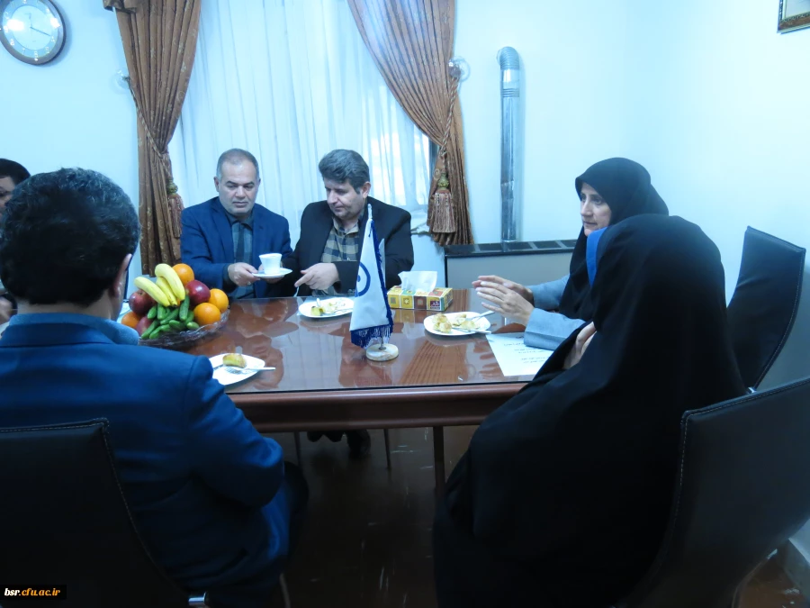 نشست صمیمانه ریاست دانشگاه فرهنگیان