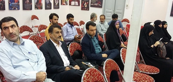بازدید جمعی از اساتید دانشگاه فرهنگیان گیلان از نمایشگاه "خط نفوذ"