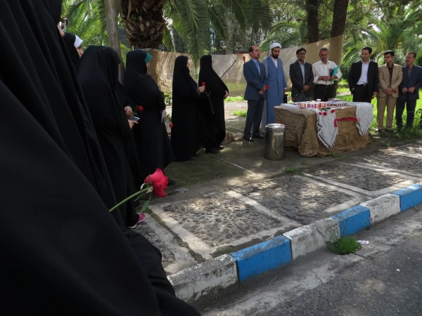 گلباران مزار شهدای گمنام