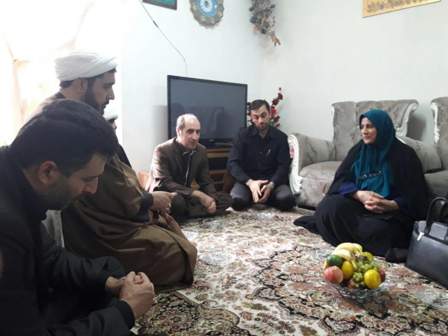 دیدار با خانواده شهید کوچک زاده