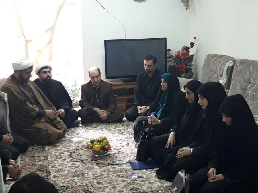 دیدار با خانواده شهید کوچک زاده