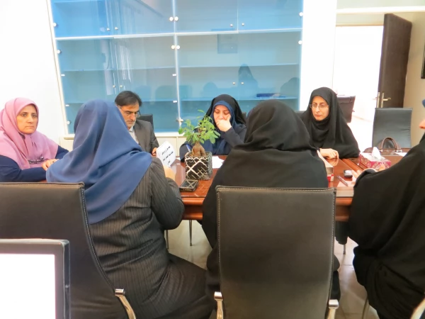 اولین جلسه شورای پردیس شهید بنت الهدی صدر گیلان