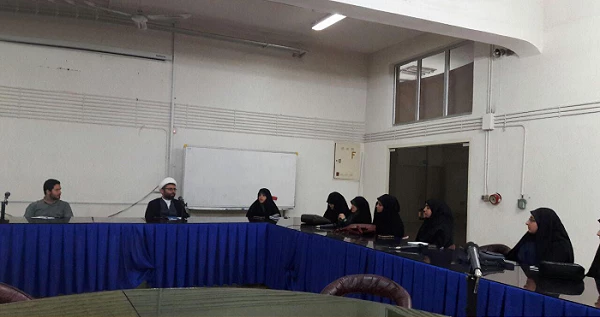 جلسه مسئول نهاد رهبری با مسئولین و دبیر کانون ها و انجمن ها