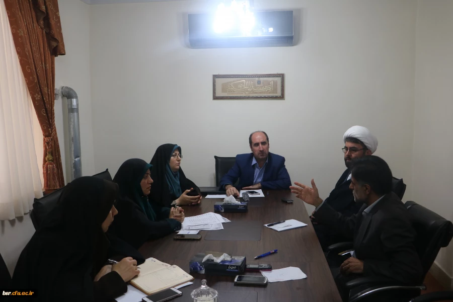 جلسه قرعه کشی  اعزام شوندگان به دیدار رهبری