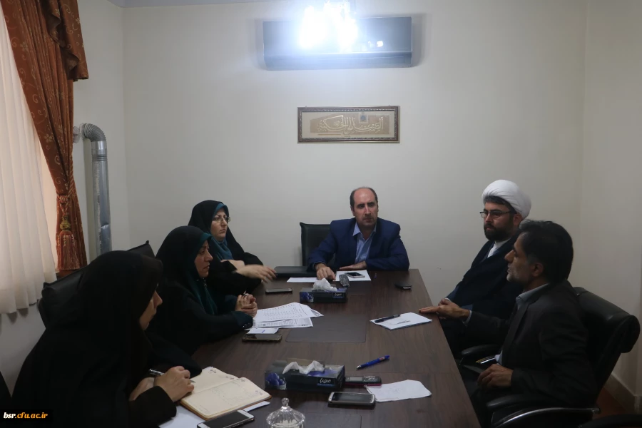 جلسه قرعه کشی  اعزام شوندگان به دیدار رهبری