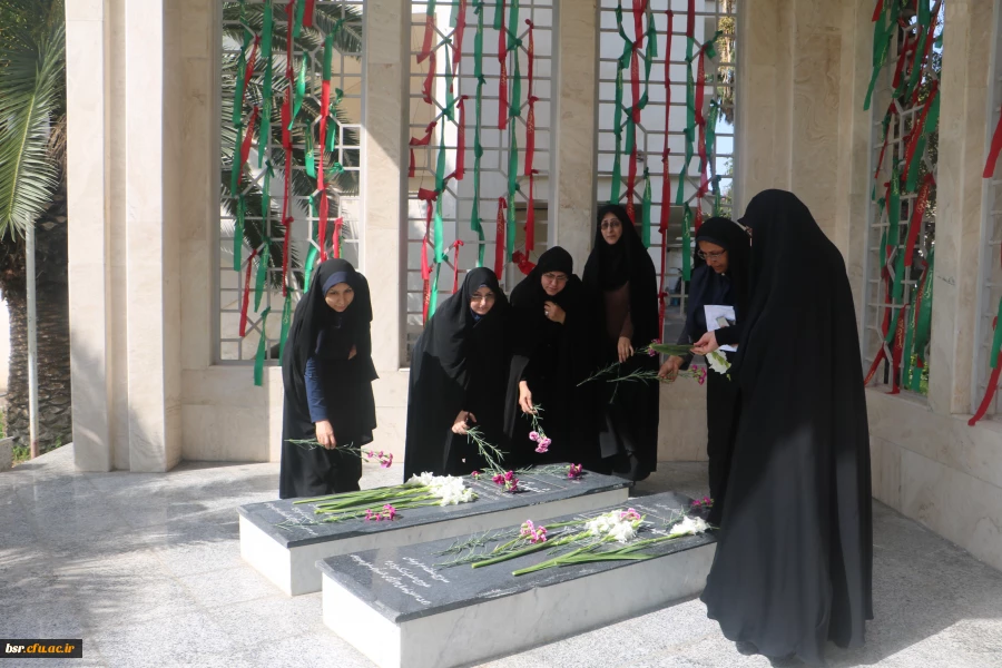 برگزاری آئین بزرگداشت هفته دفاع مقدس در پردیس شهید بنت الهدی صدر گیلان 4