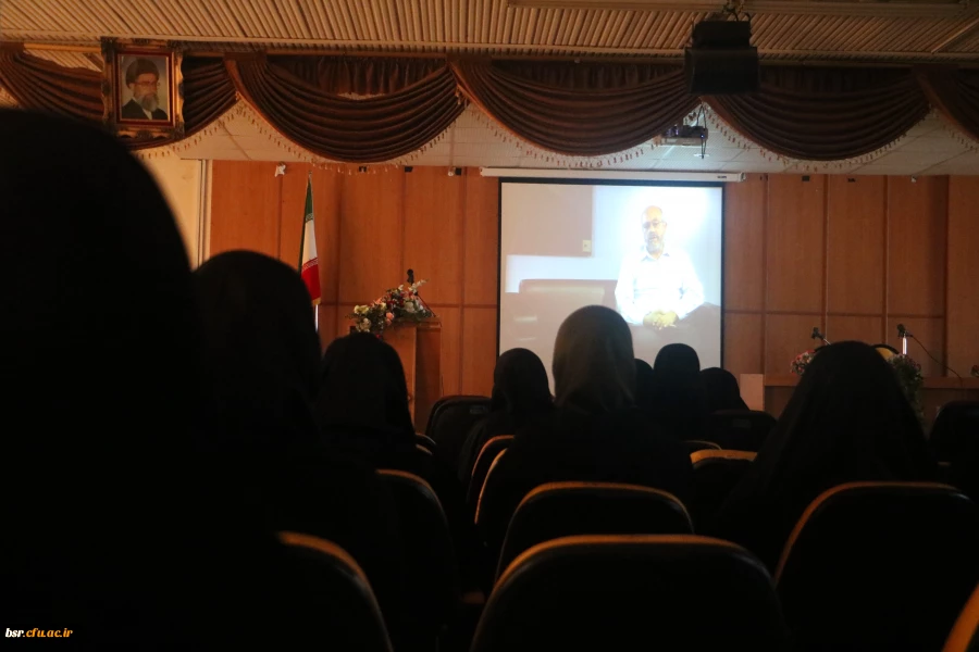 نشست تخصصی  بزرگداشت سیزده آبان 4