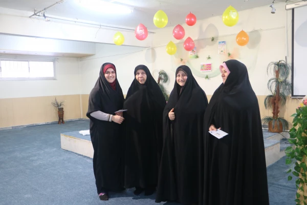 برگزاری جشن هفته وحدت در پردیس شهید بنت الهدی صدر گیلان 3