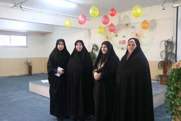 برگزاری جشن هفته وحدت در پردیس شهید بنت الهدی صدر گیلان 5