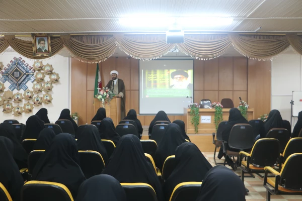 همایش بزرگداشت  9 دی درحال برگزاری است 3