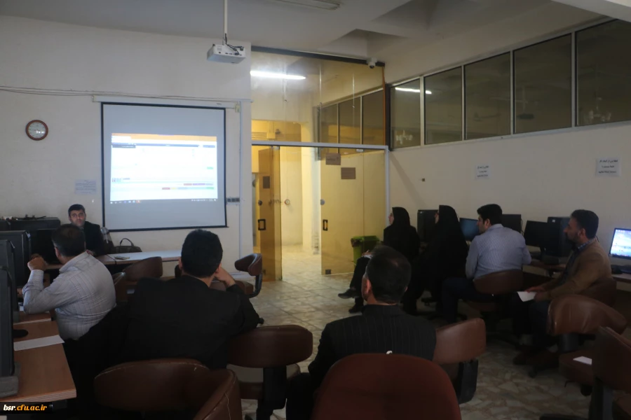 برگزاری کلاس آموزشی  - توجیهی ویژه کارکنان حوزه مالی  2